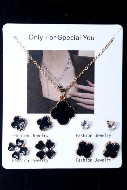 Trendy style necklace and earrings for women